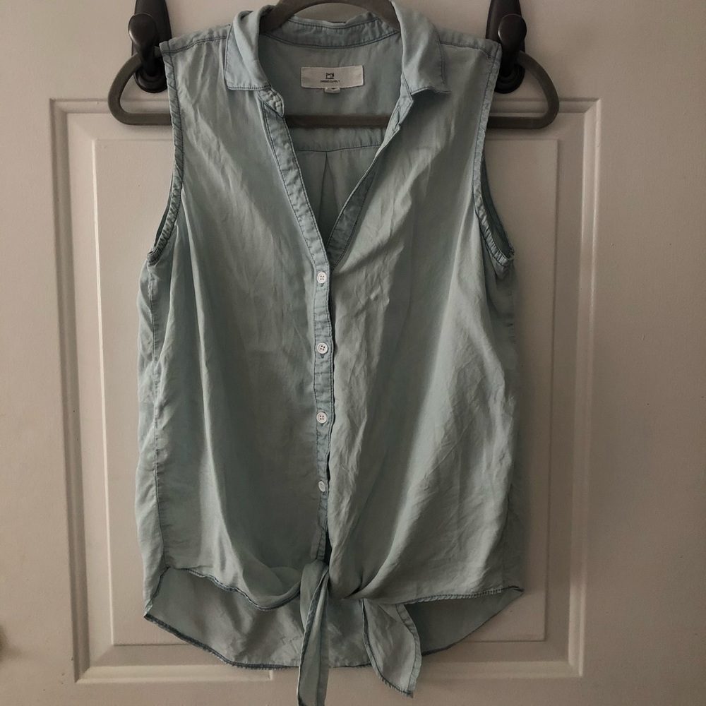 Sleeveless Button Down with Tie